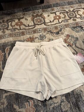 Women's Cream Drawstring Lounge Shorts